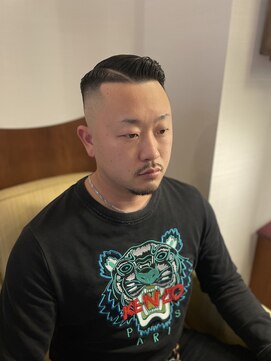 フォーコーナーズカットショップフェイビーズ 名古屋西(FourCornersCutShop favey's) スキンフェード【刈り上げ】【フェード】【メンズカット】