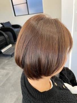 ブルージュ ヘアー(Brugge hair) うる艶アッシュブラウン