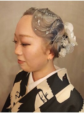 エステラ(ESTELA) フィンガーウェーブシニヨン