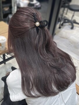 エヌアイ オモテサンドウ(ni omotesando) ☆ツヤ感たっぷりラベンダーグレージュ☆