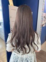 コワファースト 大分(COIFF1RST)&nbsp;アッシュグレージュカラーのロングスタイル