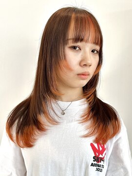 サクラ オモテサンドウ(SAKURA) 裾カラーオレンジ×レイヤーカット◎ブリーチありダブルカラー