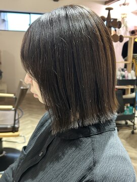 レリコ ニド(Relico-nid) 20代30代髪質改善 小顔タッセルボブ 京都 四条烏丸