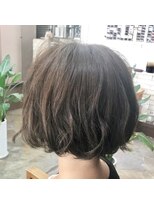 チェコリル(Cyecoril)&nbsp;【リアルお客様スタイル】ラフウェーブボブ