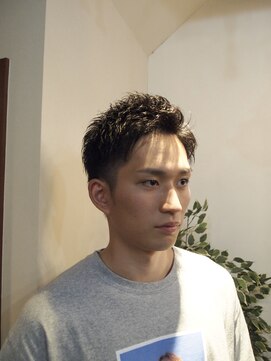 ウィード(WEED) ツーブロックアップバングショートナチュラルポイントパーマ