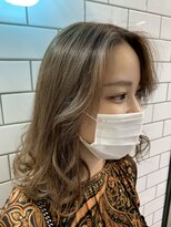 ヘアーシー(HAIR C,)&nbsp;［HAIR C shoichi］柔らかな透け感が可愛いミルクティーベージュ