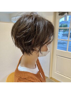 ロアン(roan) ウェービーショート