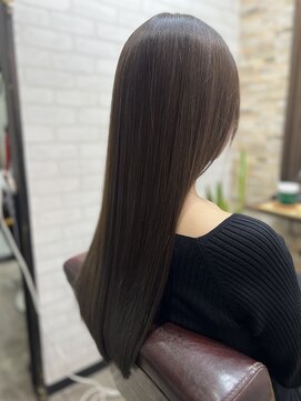 アトリエナガノ(atelier nagano) ニュアンスカラー/センターパート/ツヤ髪スタイル/ブルージュ