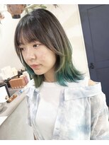 アーブル ヘアーアンドメイク(ARBRE) レイヤーカットダブルカラールーツカラーシアン×イエロー