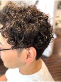 くせ毛メンズパーマスタイル 髪の手入れが楽 フワクルパーマ
