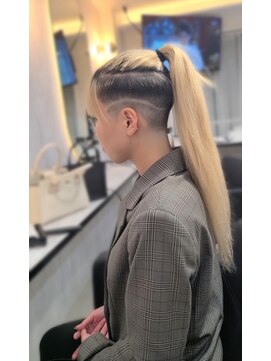 ラピス 名古屋駅前店(Lapis) ラインアート