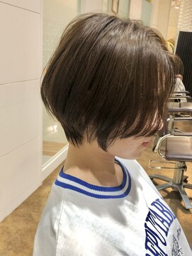 スミヤ(SUMIYA) 大人可愛い20代30代40代黒髪前下がりショートボブ/鹿児島