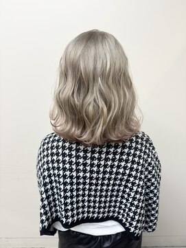 ベック ヘアサロン(BEKKU hair salon) モダン着物スタイルにも！メルティカラーのウェーブミディアム