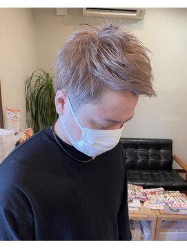 ラフ バイ へアーフリーティー(Laf by Hair freety) ホワイトベージュ