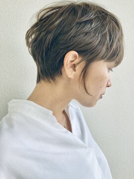 ブラウン(Brown) マッシュショート