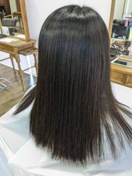 ラポールヘア 春日井神領店(RAPPORT HAIR)の写真/超音波アイロントリートメントと全体の縮毛矯正で毛先まで潤いのある艶やかな仕上がりへ☆