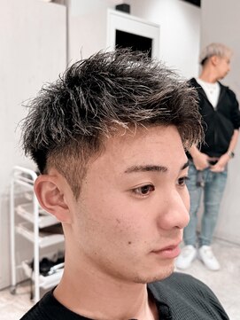 ルーストデラックス 京都河原町三条(ROOST dx) MEN’S HAIR/波巻ツイストスパイラル/フェザーパーマ/京都河原町