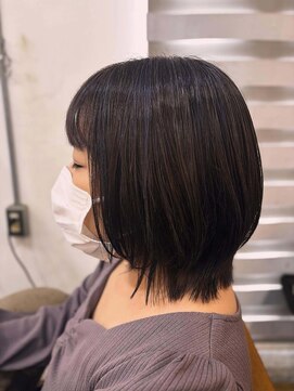 ジェナ(Jena) 立体感青系ハイライト