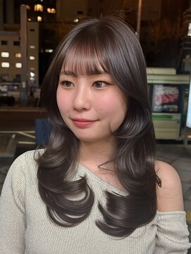 エッセンザ 梅田(ESSENZA) 海外レイヤー