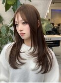 ベージュカラー×レイヤーカット