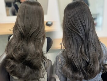 オットット(OttottO)の写真/ブリーチなしのダブルカラーが大人気!ツヤ感を出しながら理想の髪色を演出いたします