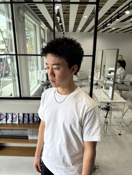 ホワイト(WHITE) スパイキーショート