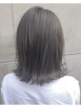 キラ 渋谷(KILLA) ダークグレージュ_ウェーブパーマ耳かけSUKO 原宿