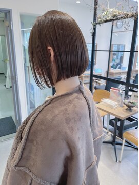 ヘアーポケット リタ(HAIR POCKET ritta) ぷつっとミニボブ☆ミルキーベージュ