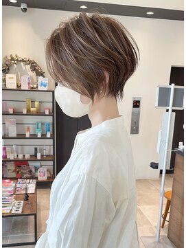 バンプ ギンザ(BUMP GINZA) 《30代40代》白髪ぼかしハイライト×前下がりボブ【イケダ】