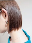 切りっぱなしショートボブ