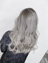 ライズ バイ レボ(RISE by REVO)&nbsp;大人可愛いイメチェンモードヘアダークアッシュフェミニン我孫子