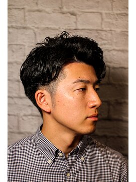 銀座マツナガ 新宿野村ビル店 ツーブロックパーマアップバング