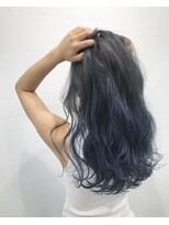 ルッソ チアロ(Lusso chiaro)&nbsp;ブルーアッシュ×ウェーブ巻きスタイル/30代40代50代