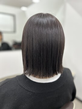 グミ(gumi) 切りっぱなしボブ