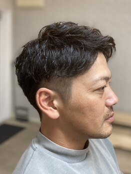 カルム(CALME)の写真/岡町駅徒歩5分<理容室>ビジネスマン必見☆オンオフキマる清潔感のあるスタイルへ！ケアメニューも充実◎