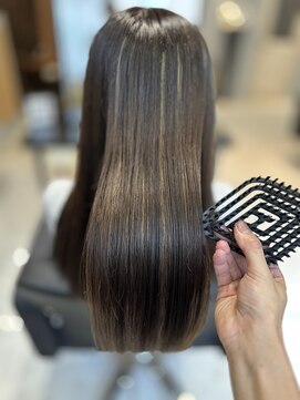 オルメント 天満 南森町(ORL'MENT) 髪質改善トリートメント★ハイライトミルクティベージュ白製染め