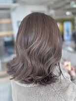 ヘアラウンジ ビーチ 青山 外苑前(hair lounge BEACH) ブリーチなし柔らかく透けるマロンベージュ外ハネミディアムヘア