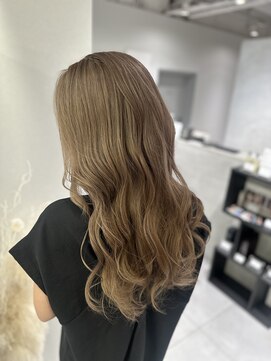 ピヨン 心斎橋(piLLon) ミルクティーグレージュ/ケアブリーチ