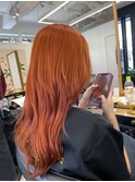 オレンジカラーのロングレイヤー