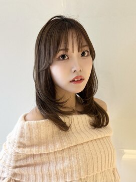 ジーナ 天神(Zina) レイヤーカット/ミディアムレイヤー/小顔/黒髪[福岡天神]