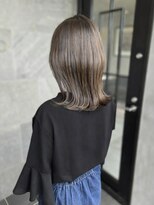 メゾン アヴァロ(Maison Avallo) くびれロブヘア