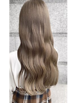 salon de MiLK 札幌大通店【サロン ド ミルク】 ブリーチレイヤーカット髪質改善トリートメント 【札幌大通】