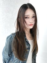 コハク(kohak)&nbsp;薄め前髪顔まわりレイヤーカットシースルー前髪ハッシュカット