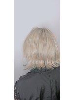 モードケイズ 阿倍野店(MODE K’s)&nbsp;ホワイトカラー×ターコイズブルー