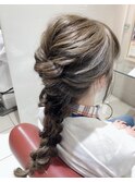 上品ハイライトの編みおろしアレンジ