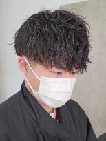 フィフス 原宿(fifth)&nbsp;刈り上げ前下がりマッシュスパイラルパーマ無造作ツイストパーマ