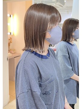 ユーフォリア 新宿店(Euphoria) 外ハネボブ 切りっぱなしボブ