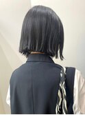 クールブラック×髪質改善トリートメント×切りっぱなしボブ