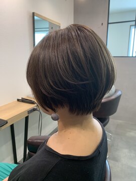 ラヴィ(La'vie) 大人気ショートボブ