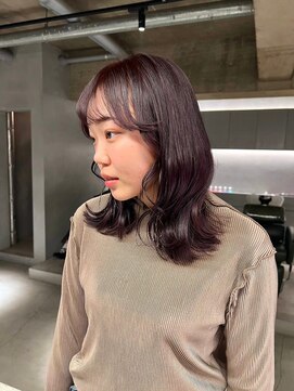 リール(rire) デザインカラーレイヤーカットウェットヘア夏オリーブベージュ